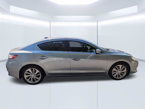 Used 2016 Acura ILX FWD image 2