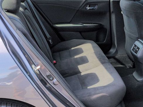 Used 2015 Honda Accord Hybrid Sedan image 21