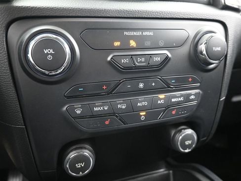 Used 2020 Ford Ranger Lariat w/ Equipment Group 501A Mid image 16