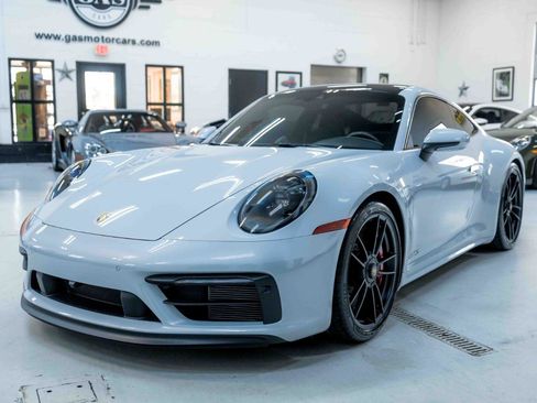 Used 2024 Porsche 911 Carrera GTS image 3