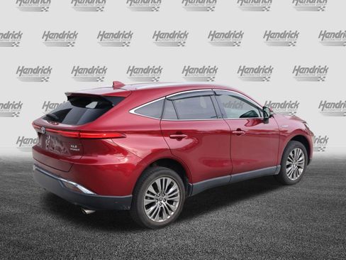 Used 2021 Toyota Venza XLE w/ Softex Package image 9