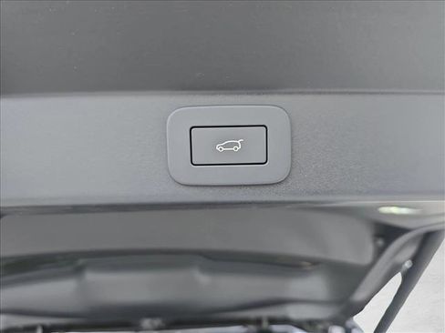 New 2026 Land Rover Range Rover Sport SE image 13