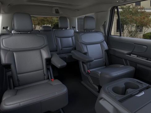 New 2025 Ford Expedition Active RWD image 11