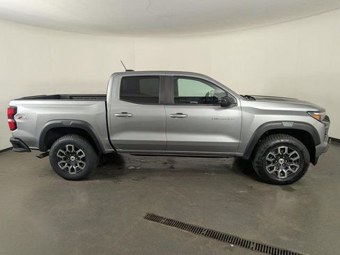 Used 2023 Chevrolet Colorado Z71 w/ Z71 Convenience Package 2 image 9