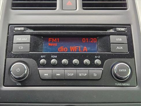 Used 2017 Nissan Versa SV image 12