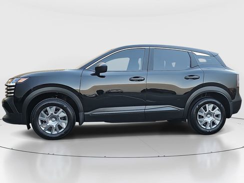 Used 2025 Nissan Kicks S image 8