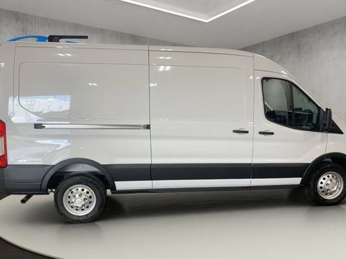 New 2026 Ford Transit 250 148 Medium Roof Extended AWD w/ Load Area Protection Package image 15