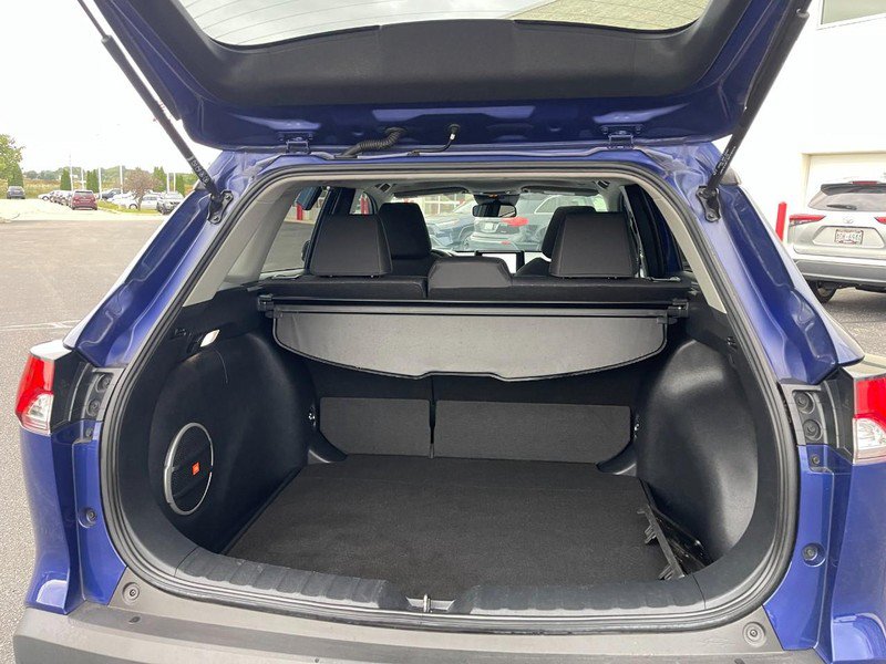 Used 2023 Toyota Corolla Cross LE w/ Moonroof Package FWD image 16