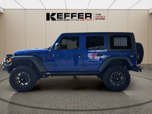 Used 2020 Jeep Wrangler Unlimited Sport image 2