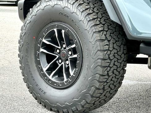 New 2026 Jeep Wrangler Unlimited Rubicon AWD/4WD image 11