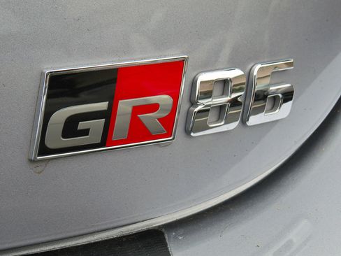 Used 2024 Toyota GR86 Premium image 37