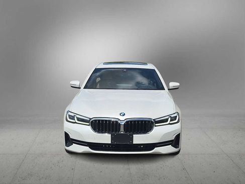 Used 2023 BMW 540i xDrive w/ Premium Package AWD/4WD image 3