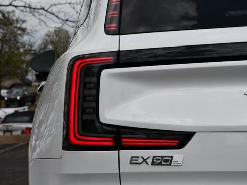 New 2025 Volvo EX90 Plus AWD/4WD image 9