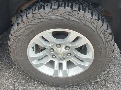 Used 2020 Chevrolet Tahoe LT AWD/4WD image 14