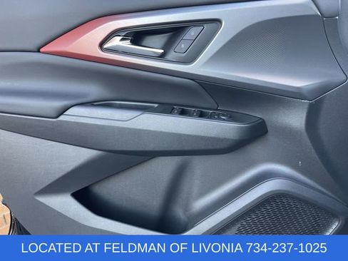 Used 2024 Chevrolet Equinox EV RS image 20