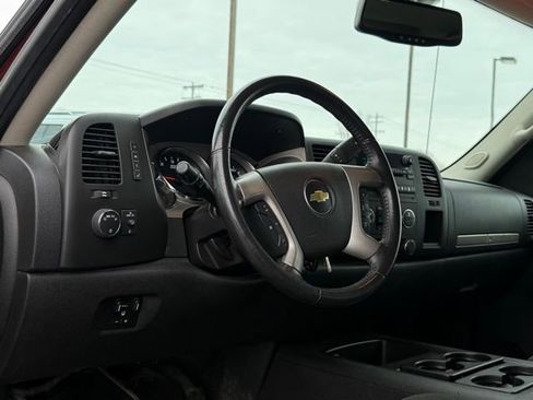 Used 2014 Chevrolet Silverado 2500 LT w/ Custom Sport Truck Package image 12