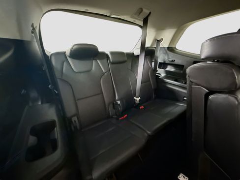 Used 2020 Kia Telluride LX image 41