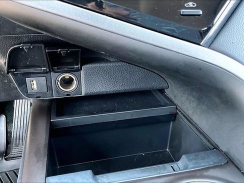 Used 2024 Toyota Camry SE FWD image 16