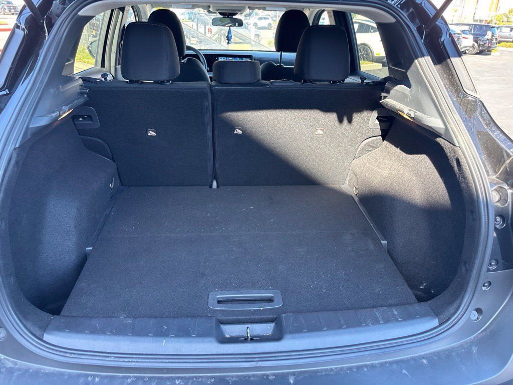 Used 2026 Nissan Kicks SV FWD image 10