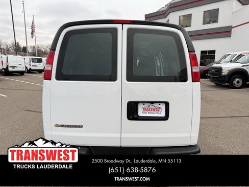 Used 2024 Chevrolet Express 2500 w/ Driver Convenience Package image 13
