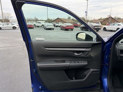 Used 2023 Honda CR-V Sport image 19