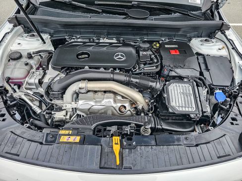 New 2026 Mercedes-Benz GLB 250 4MATIC image 28