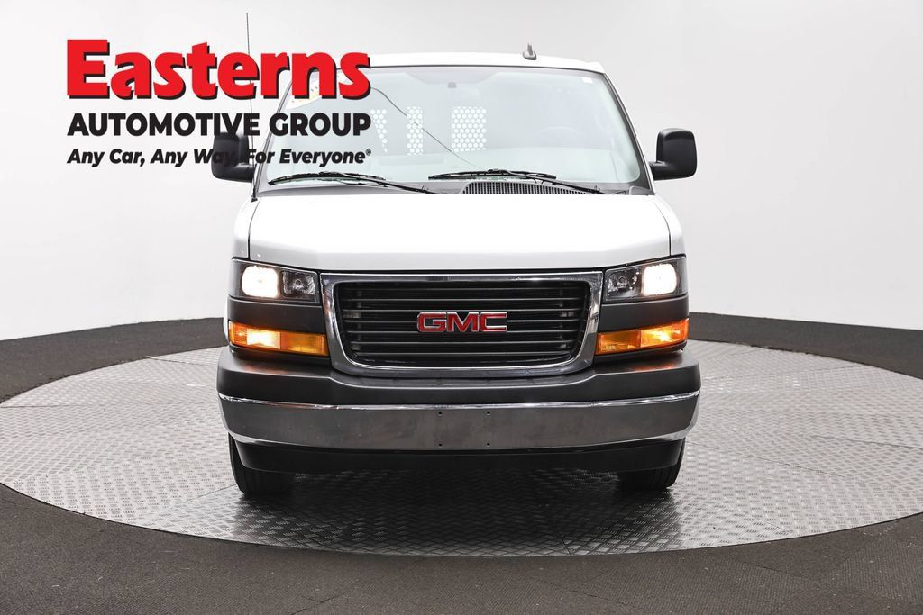 Used 2024 GMC Savana 2500 w/ Driver Convenience Package RWD image 4