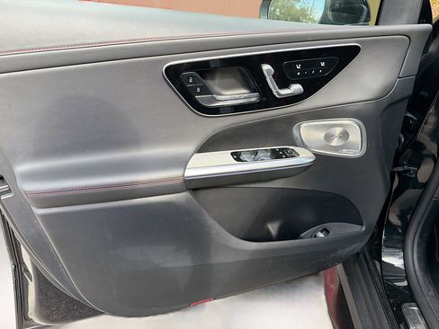 Used 2025 Mercedes-Benz GLC 43 AMG 4MATIC image 22