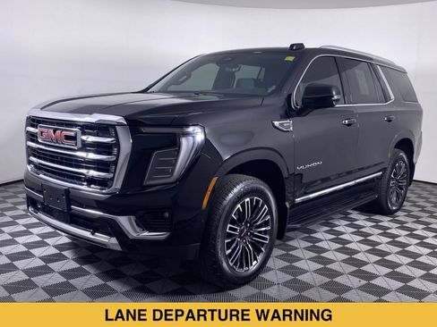 Used 2025 GMC Yukon Elevation w/ Elevation Premium Package AWD/4WD image 19