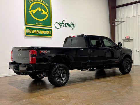 Used 2023 Ford F350 Lariat w/ Lariat Ultimate Package AWD/4WD image 8