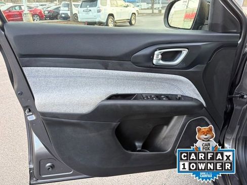 Used 2022 Jeep Compass Latitude image 23