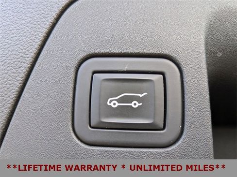 Used 2023 Buick Envision Avenir image 15