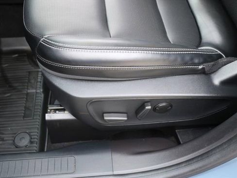 Used 2024 Ford Escape Platinum image 27