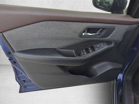 Used 2023 Nissan Rogue SV FWD image 10