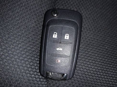 Used 2014 Chevrolet Cruze LT image 32