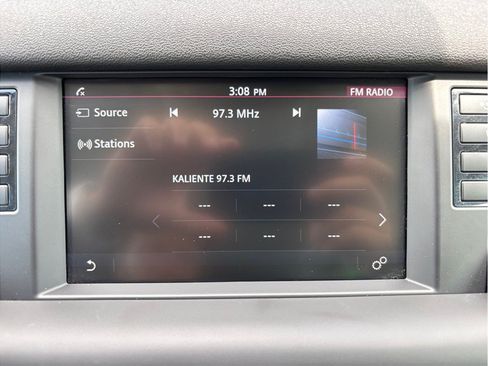 Used 2019 Land Rover Discovery Sport SE AWD/4WD image 26