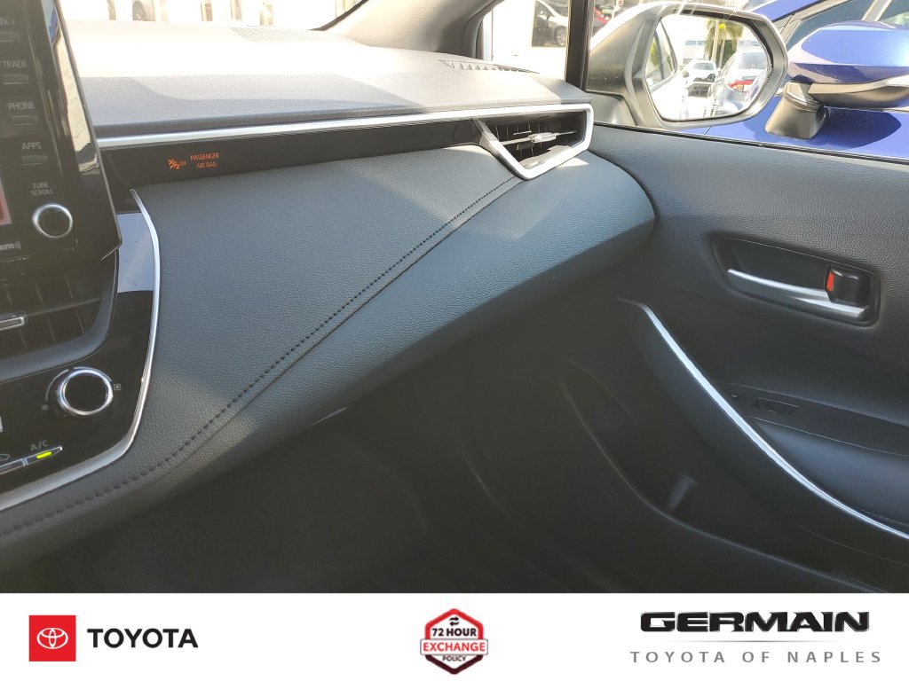 Used 2022 Toyota Corolla SE w/ SE Premium Package FWD image 36