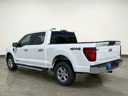 Certified 2025 Ford F150 XLT w/ Equipment Group 301A Standard AWD/4WD image 3