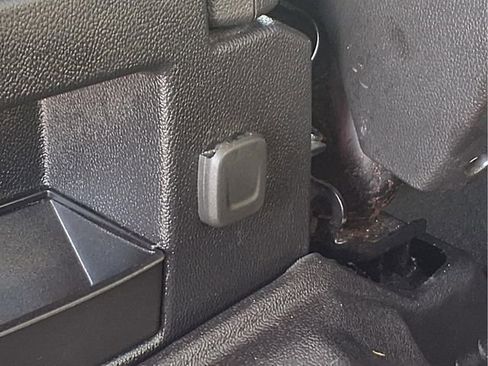 Certified 2018 Chevrolet Silverado 1500 LT w/ All Star Edition image 19