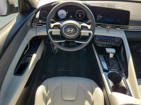 New 2026 Hyundai Elantra Limited image 15