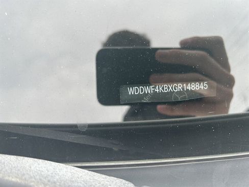Used 2016 Mercedes-Benz C 300 4MATIC Sedan image 35
