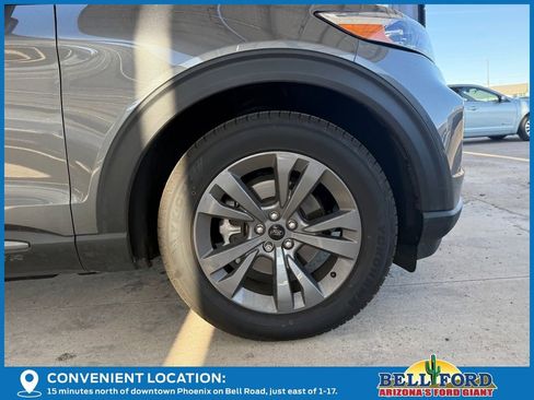 Used 2024 Ford Explorer XLT w/ Equipment Group 202A RWD image 5