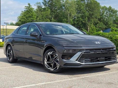 Certified 2025 Hyundai Sonata SEL image 2