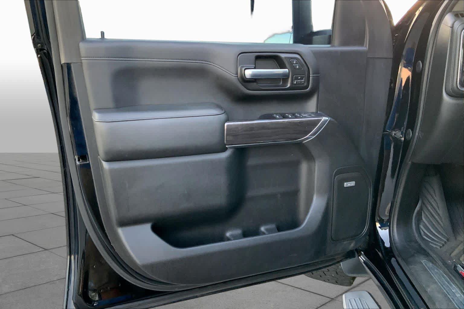 Used 2020 Chevrolet Silverado 2500 LTZ AWD/4WD image 20