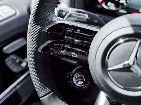 Used 2025 Mercedes-Benz G 63 AMG G 63 AMG image 58