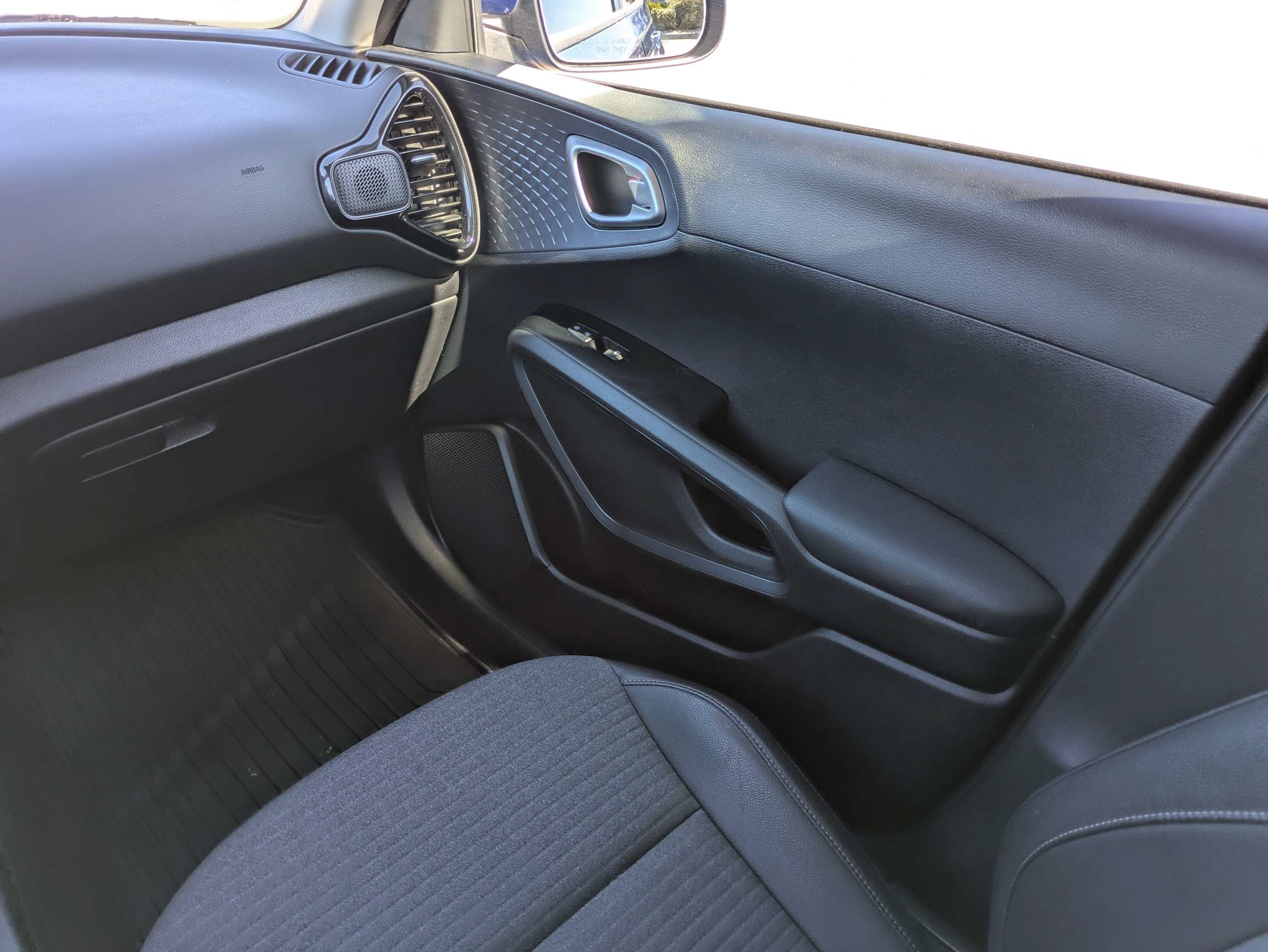 Used 2020 Kia Soul EX w/ Option Group 015 FWD image 17