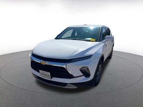 Used 2025 Chevrolet Blazer LT image 7