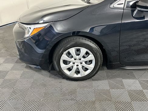 Used 2024 Toyota Corolla LE FWD image 11