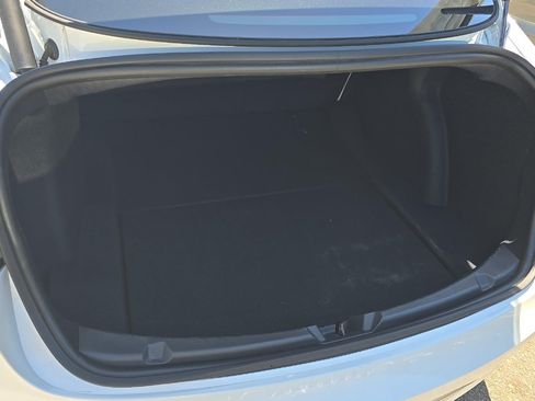 Used 2022 Tesla Model Y Performance AWD/4WD image 15
