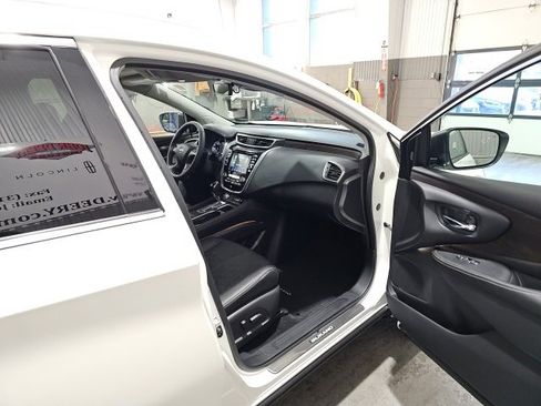Certified 2024 Nissan Murano Platinum w/ Cargo Package image 25